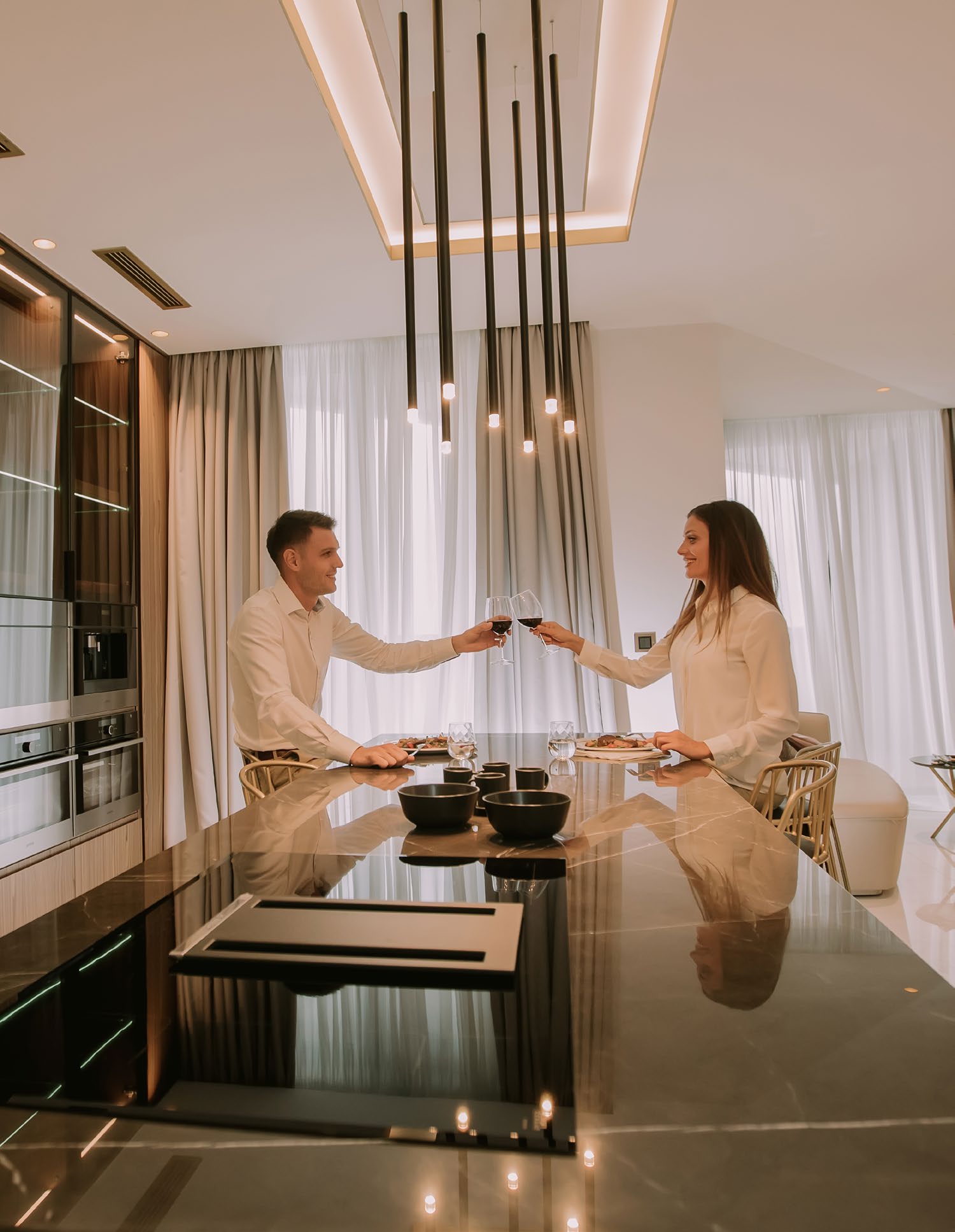 Kitchen & dining