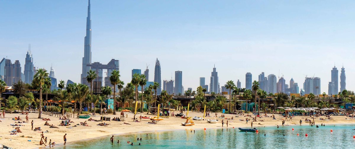 La Mer — beachfront and Dubai skyline
